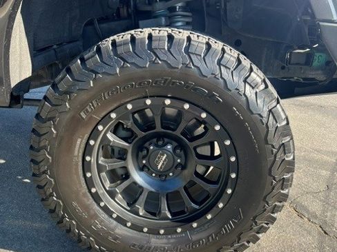 Used 2015 Ford F150 Lariat AWD/4WD image 17