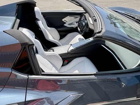 Used 2020 Chevrolet Corvette Stingray Preferred Conv w/ 2LT Preferred Equipment Group image 9