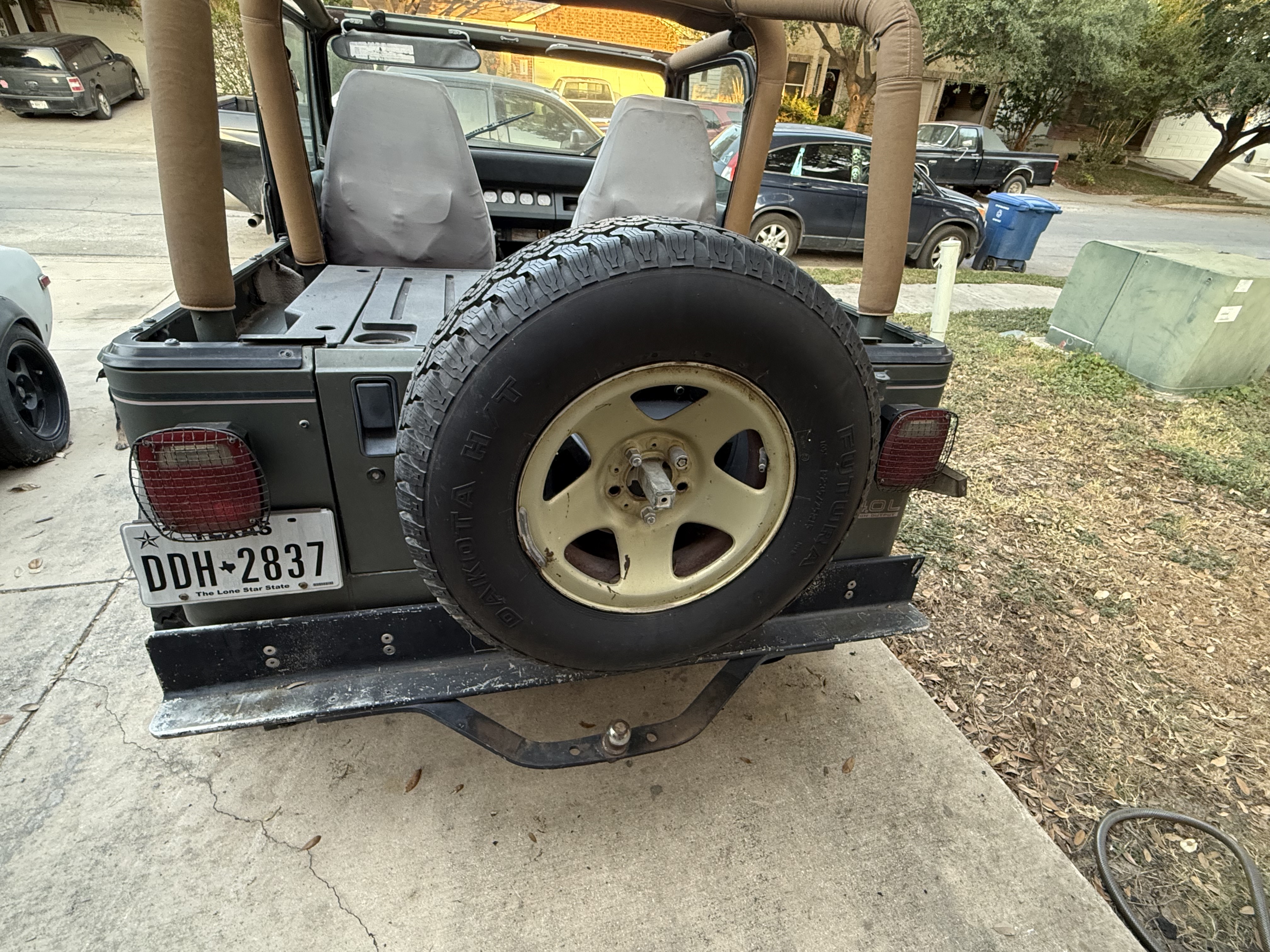 Used 1992 Jeep Wrangler Sahara AWD/4WD image 5