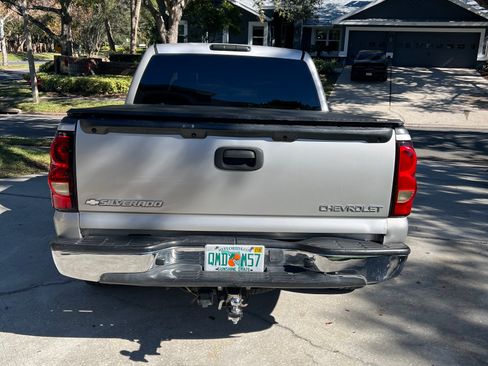 Used 2005 Chevrolet Silverado 1500 LS w/ Light Duty Power Package image 1
