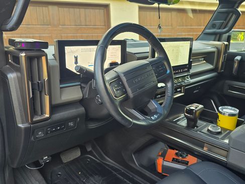 Used 2024 GMC Hummer EV 3X image 10