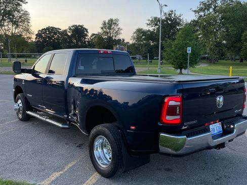 Used 2021 RAM 3500 Big Horn w/ Level B Equipment Group image 8