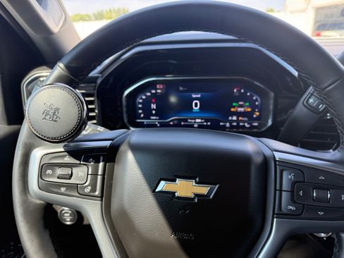 Used 2024 Chevrolet Silverado 2500 LT w/ Convenience Package image 17