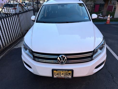 Used 2016 Volkswagen Tiguan S image 5