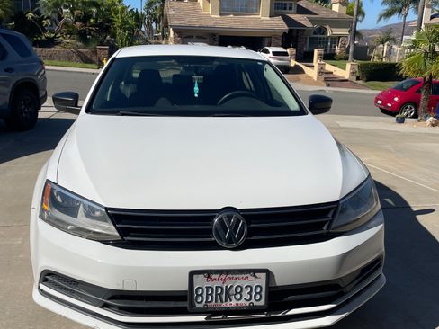 Used 2016 Volkswagen Jetta S FWD image 1