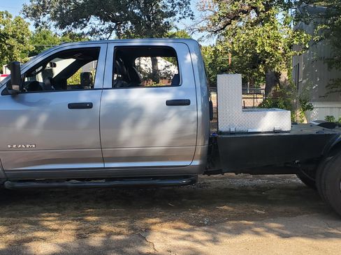 Used 2022 RAM 3500 Tradesman w/ Chrome Appearance Group AWD/4WD image 1