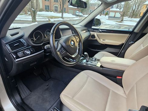 Used 2017 BMW X3 xDrive28i image 12