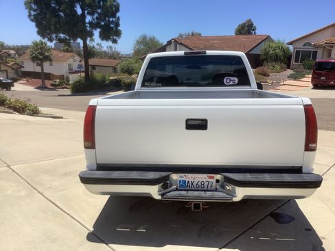 Used 1998 Chevrolet Silverado 1500 2WD Regular Cab w/ Preferred Equipment Group 2 image 6