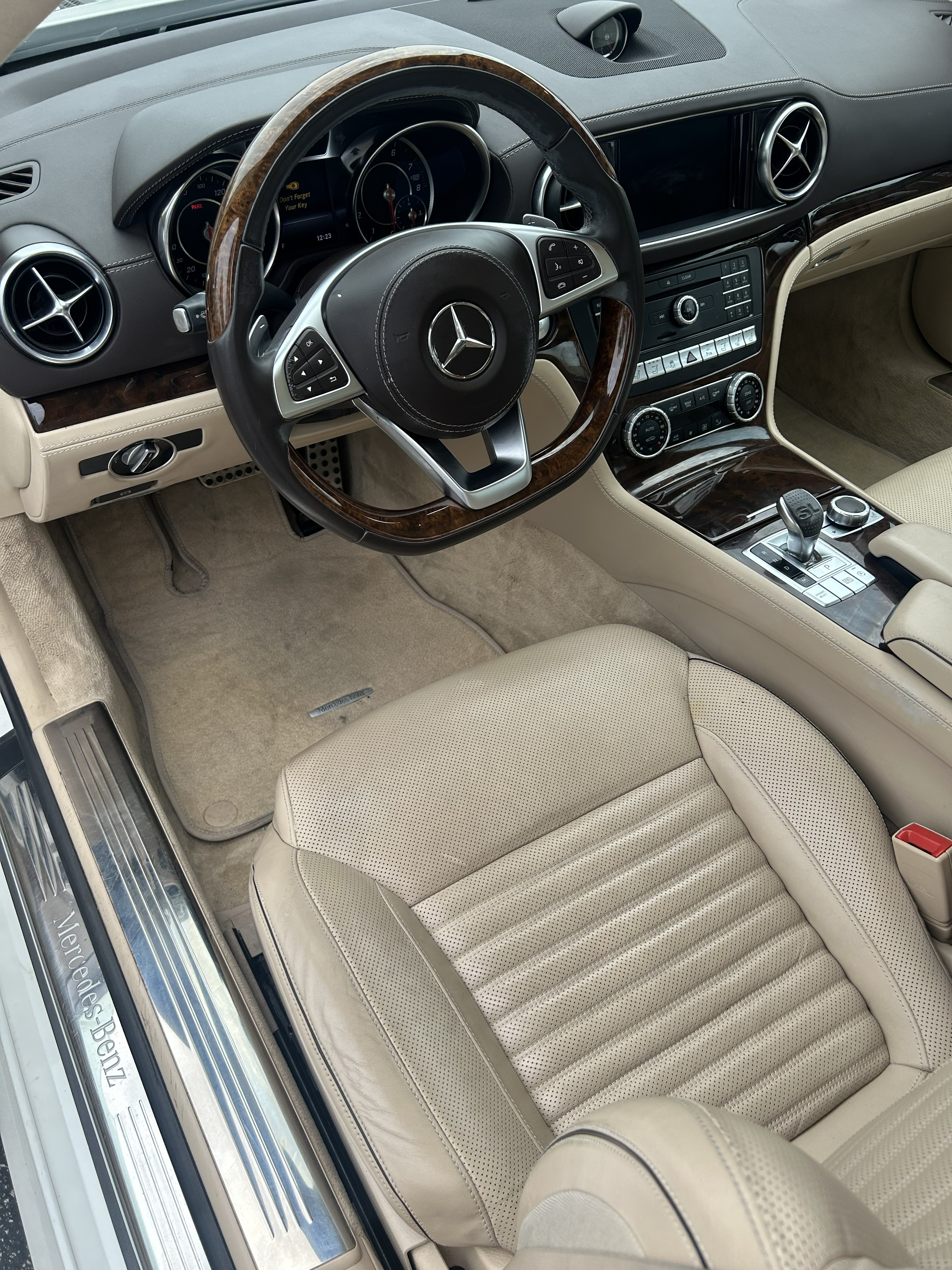 Used 2019 Mercedes-Benz SL 450 image 6