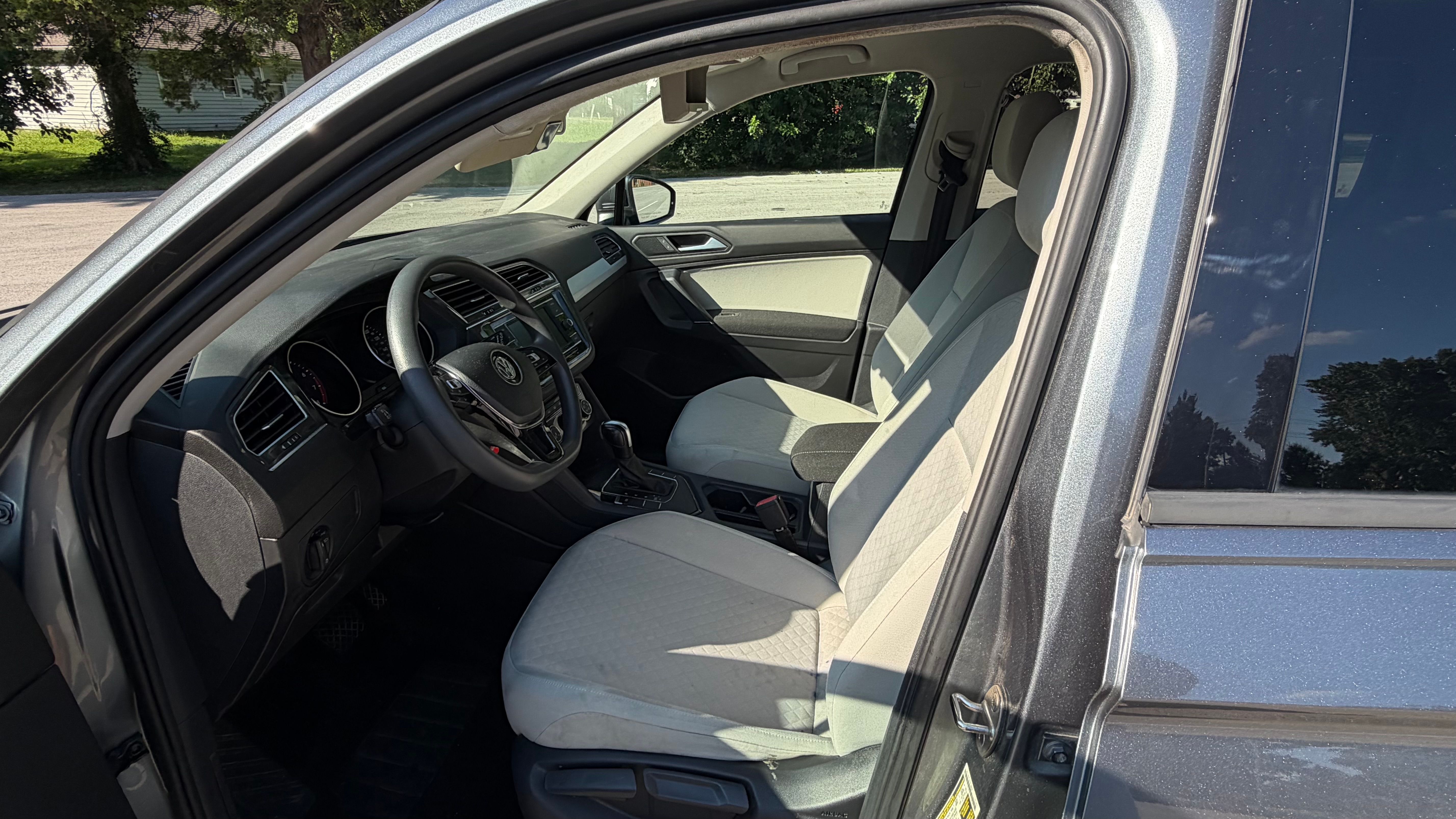 Used 2020 Volkswagen Tiguan S FWD image 11