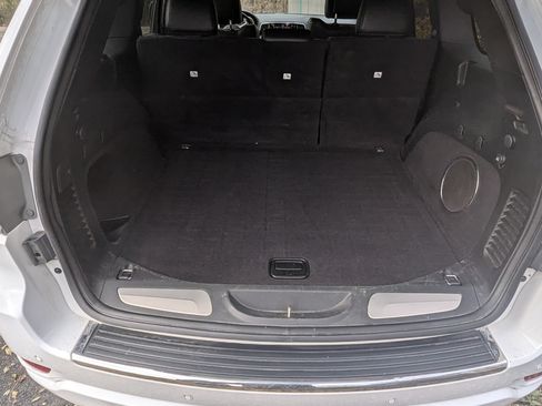 Used 2020 Jeep Grand Cherokee Overland image 13