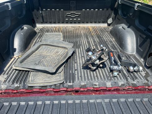 Used 2017 Chevrolet Silverado 1500 LT w/ All Star Edition AWD/4WD image 6