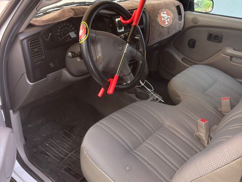 Used 2004 Toyota Tacoma Pickup 2D 6 ft image 13