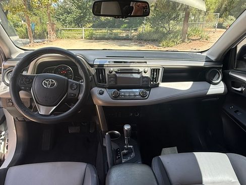 Used 2013 Toyota RAV4 Limited FWD image 13