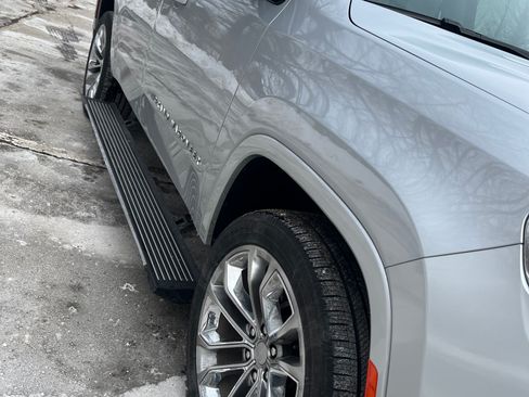 Used 2023 Jeep Grand Wagoneer Series II image 24