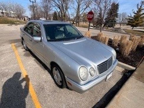 Used 1999 Mercedes-Benz E 430 Sedan image 1