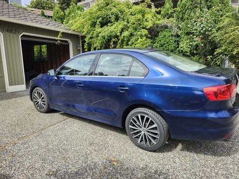 Used 2012 Volkswagen Jetta SEL FWD image 15