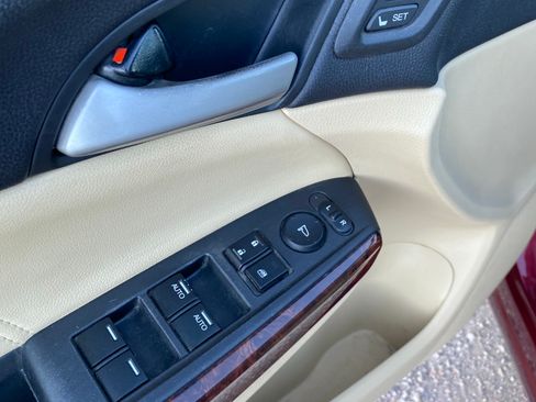 Used 2010 Honda Crosstour EX-L image 12