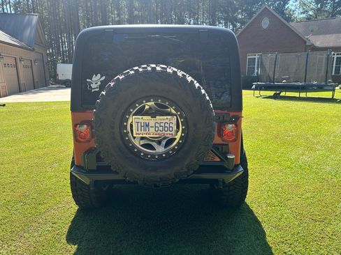 Used 2006 Jeep Wrangler Unlimited Rubicon image 9