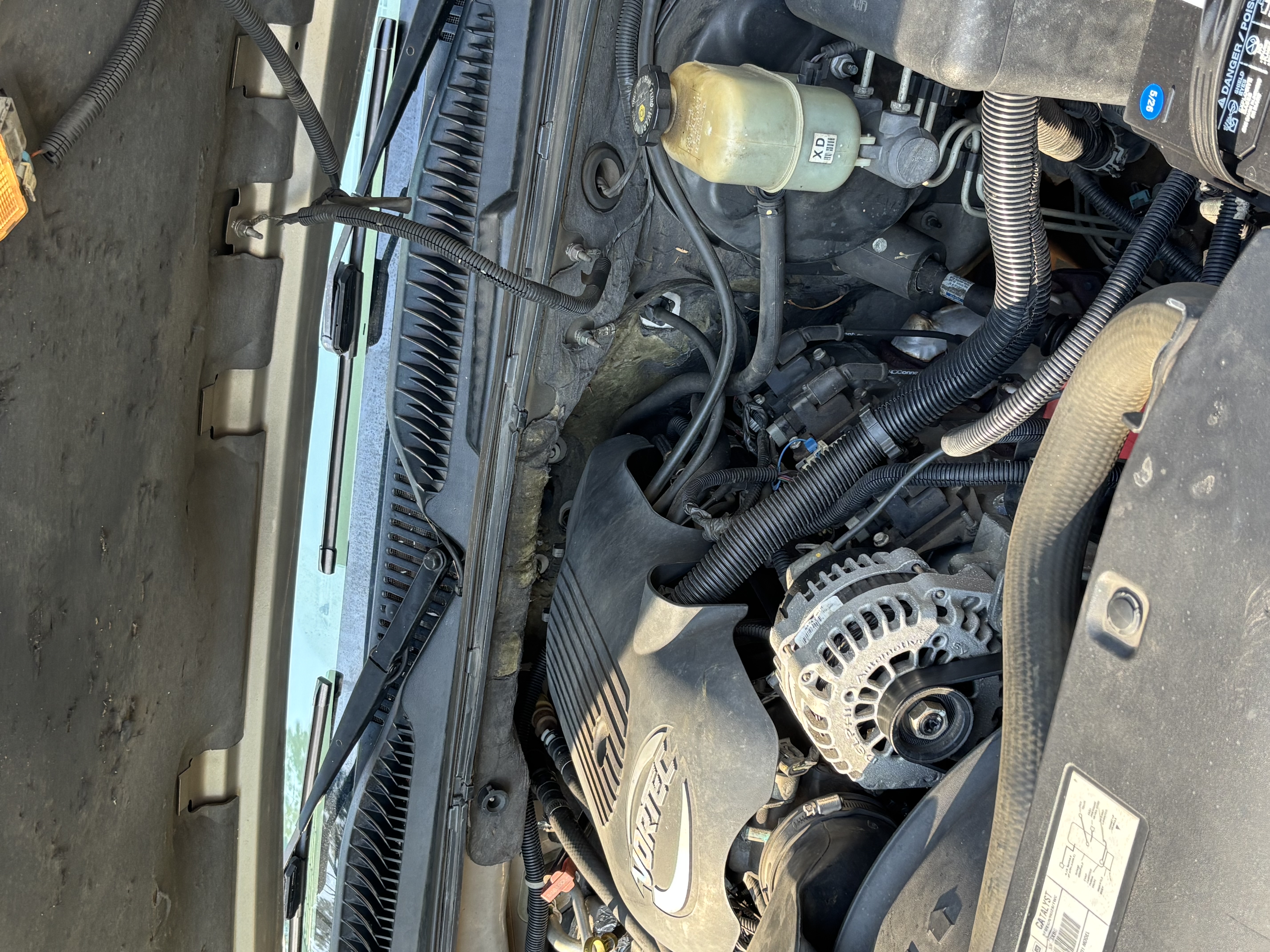 Used 2001 Chevrolet Suburban LT w/ LT Preferred Equipment Group AWD/4WD image 19