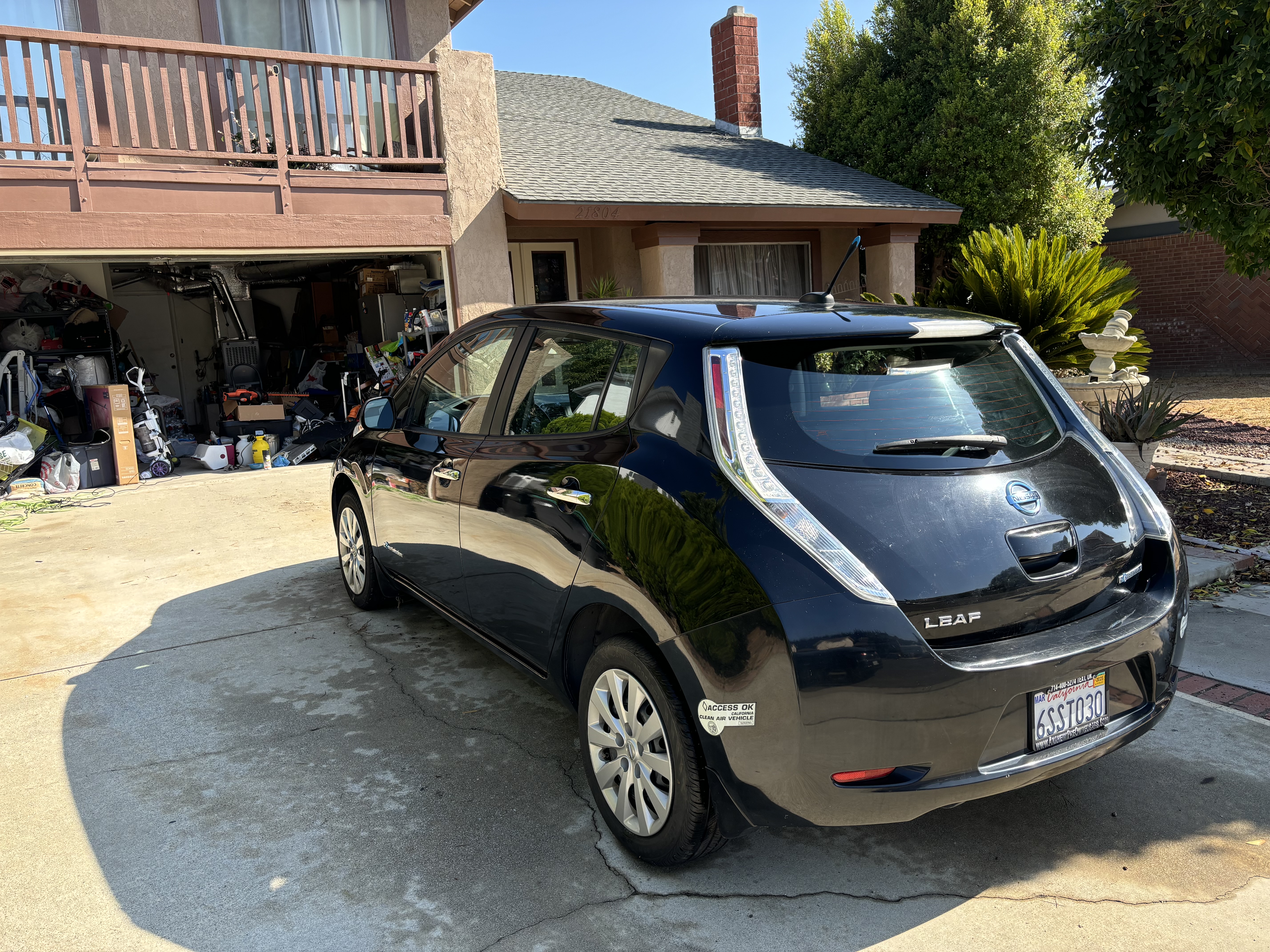 Used 2013 Nissan Leaf S FWD image 6