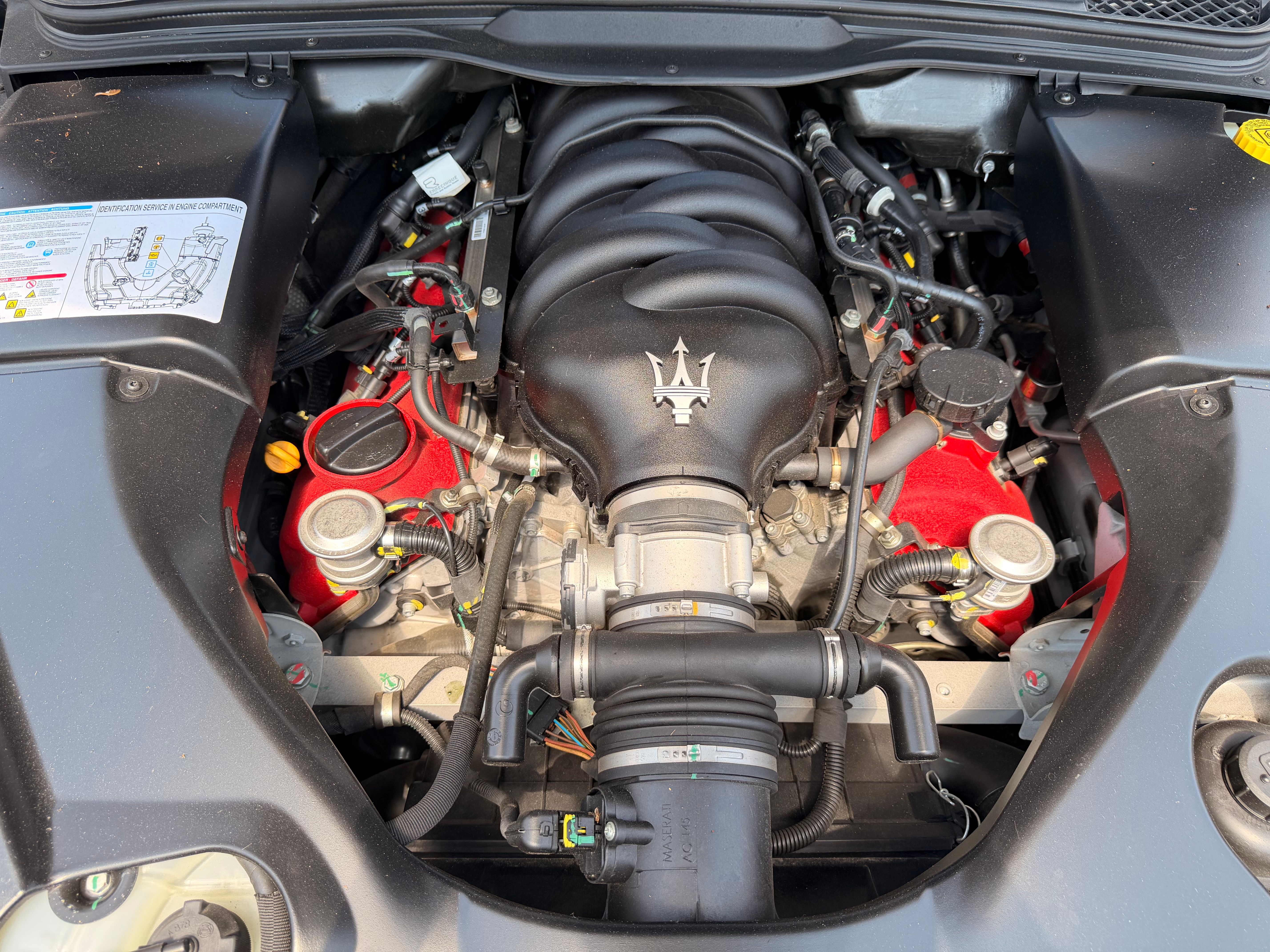 Used 2016 Maserati GranTurismo MC RWD image 29