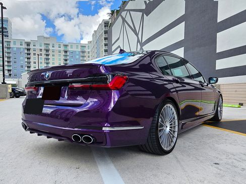 Used 2021 BMW ALPINA B7 xDrive w/ Luxury Rear Seating Package image 5