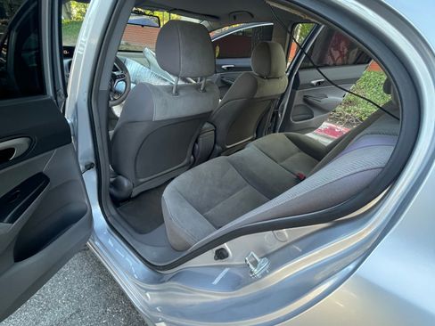 Used 2010 Honda Civic LX image 16