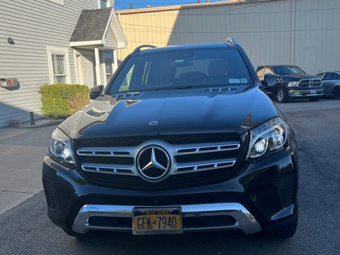 Used 2018 Mercedes-Benz GLS 450 4MATIC image 29