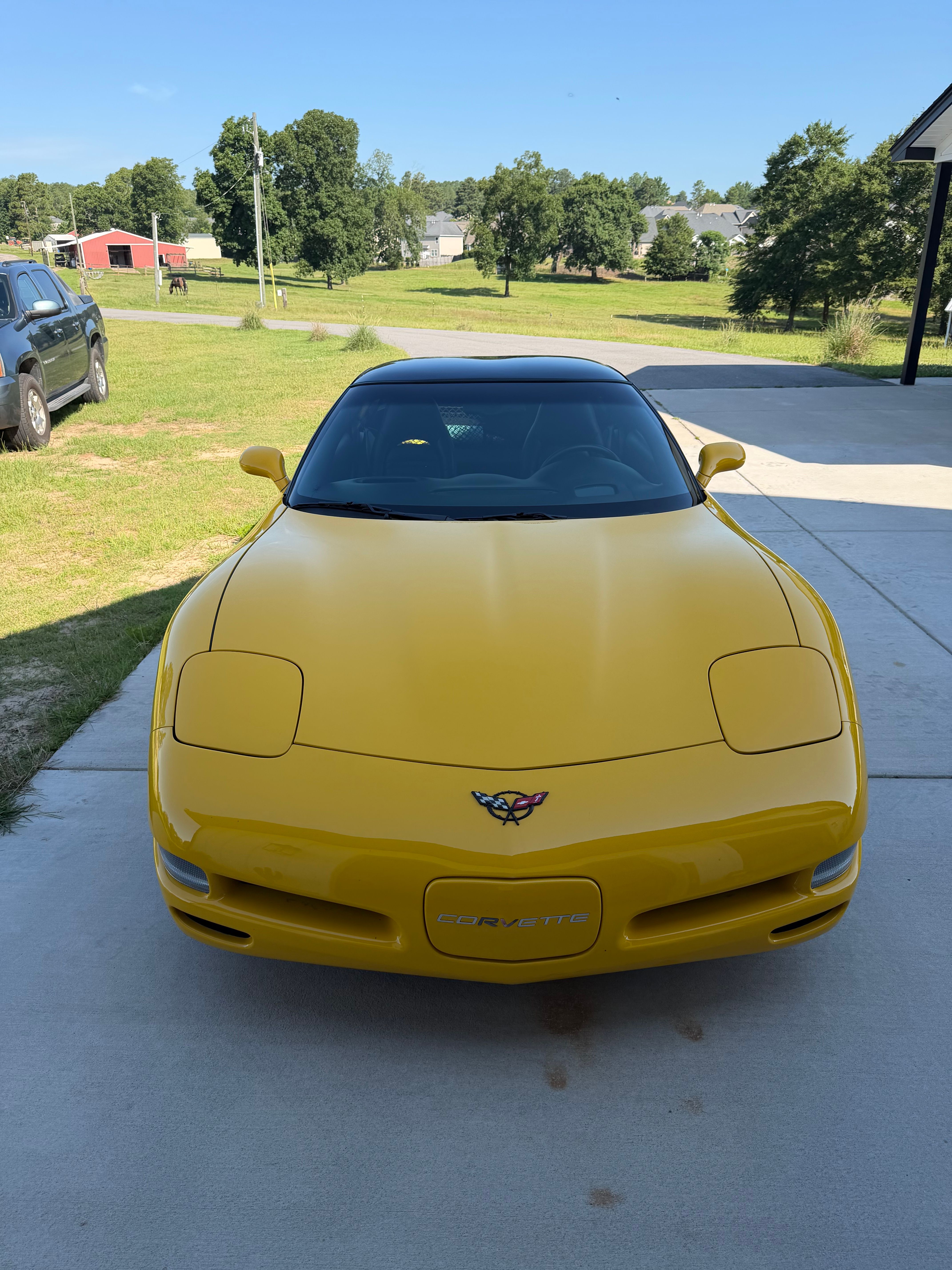 Used 2002 Chevrolet Corvette Coupe w/ Preferred Equipment Group2 RWD image 5