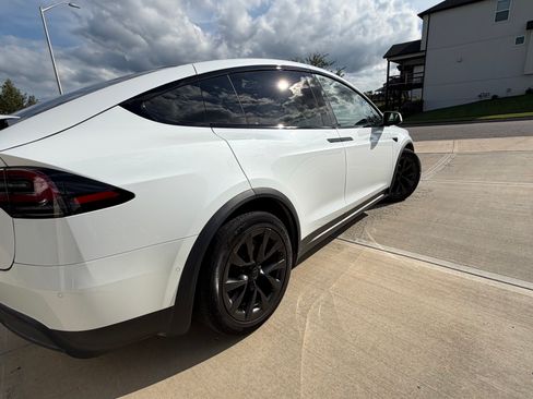 Used 2022 Tesla Model X AWD/4WD image 6