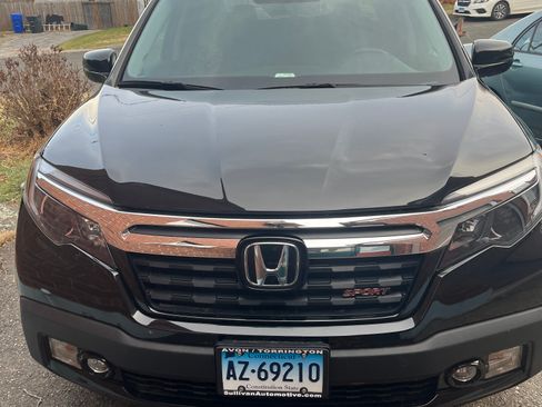 Used 2020 Honda Ridgeline Sport image 11