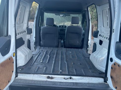 Used 2012 Ford Transit Connect XL FWD image 8