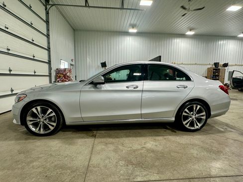 Used 2015 Mercedes-Benz C 300 4MATIC Sedan image 1