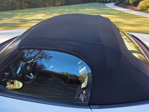 Used 2020 FIAT 124 Spider Abarth image 15