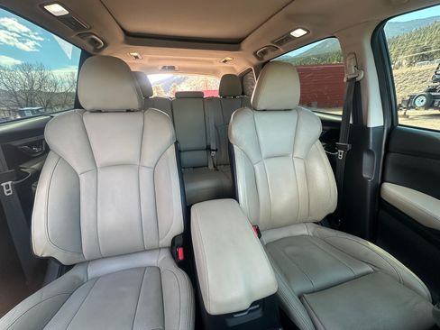 Used 2019 Subaru Ascent Limited image 13