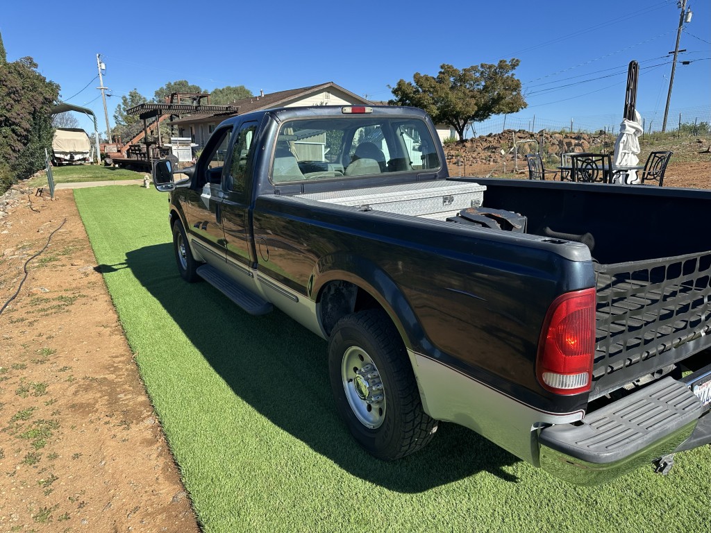 Used 1999 Ford F250 2WD SuperCab Super Duty image 4