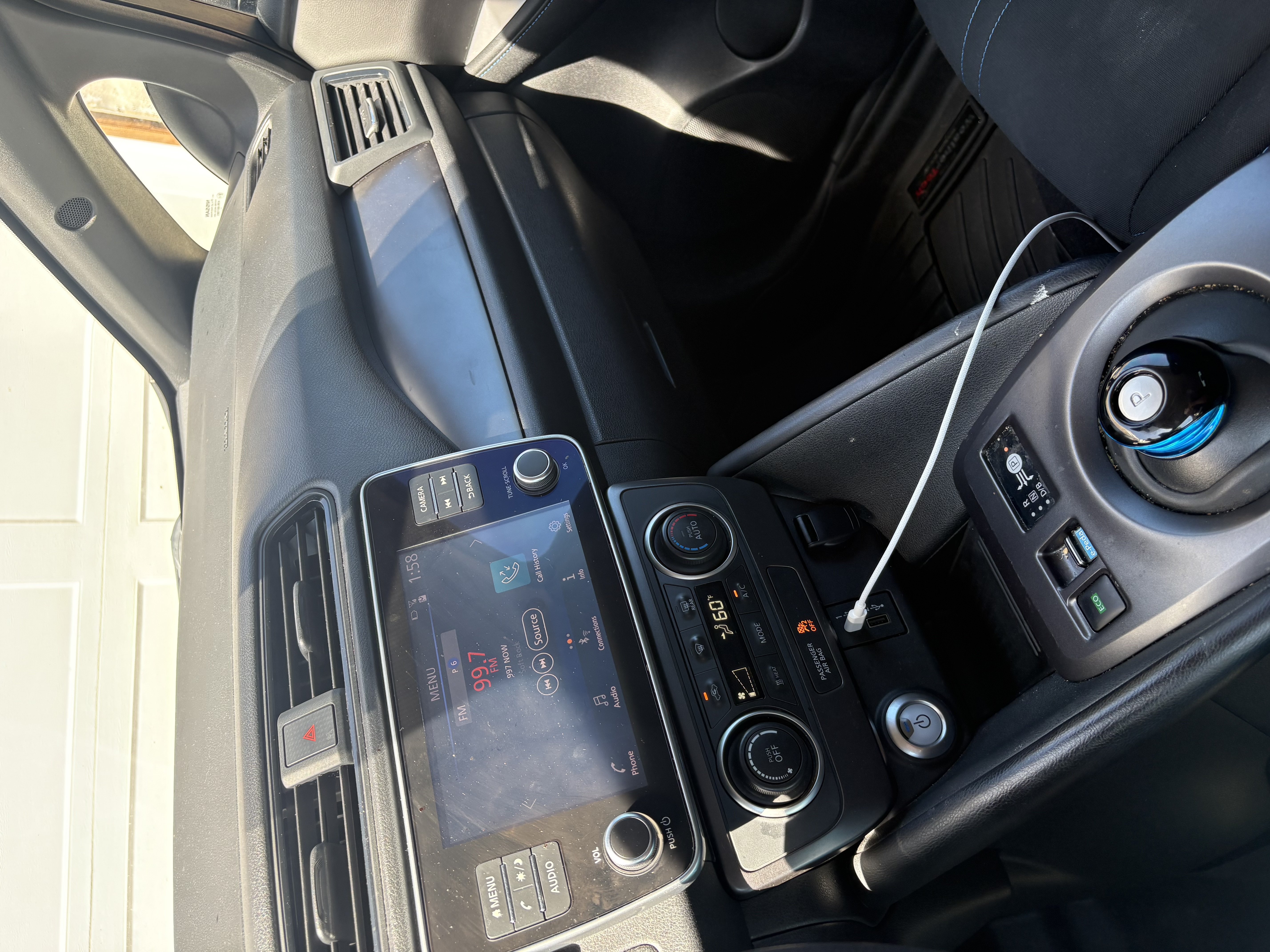 Used 2020 Nissan Leaf S w/ S Charge Package FWD image 9