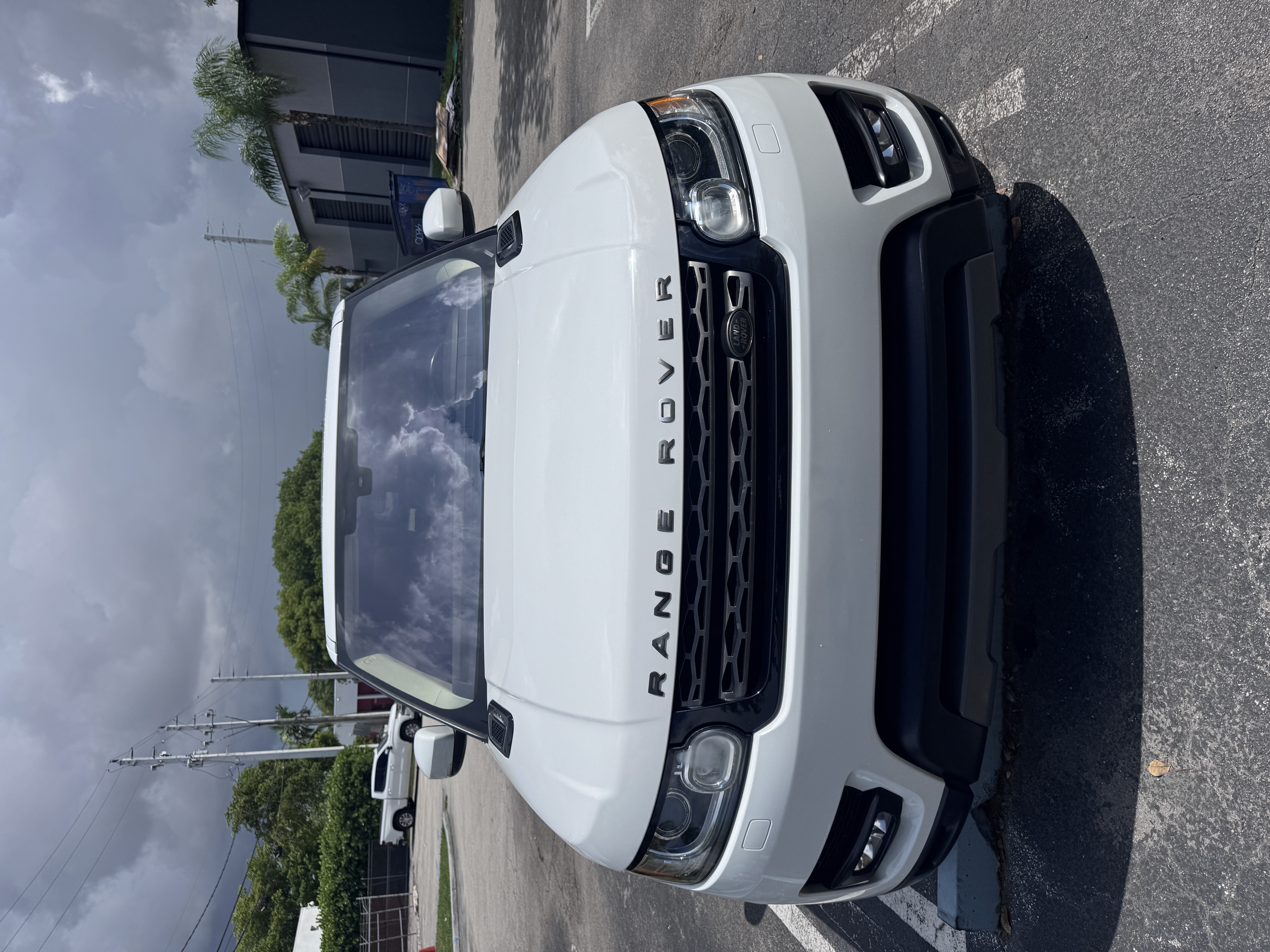 Used 2016 Land Rover Range Rover Sport SE AWD/4WD image 6