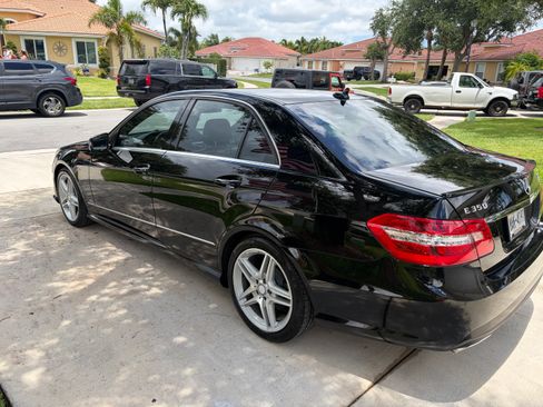 Used 2013 Mercedes-Benz E 350 4MATIC Sedan image 6