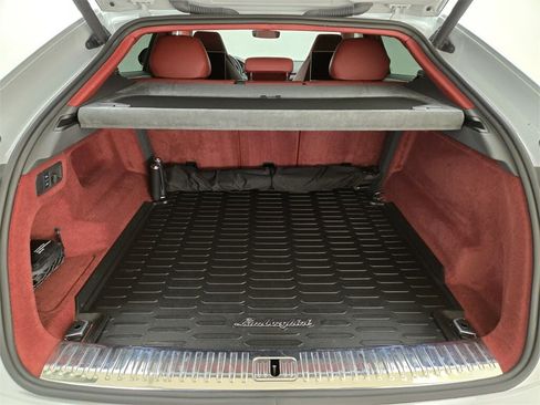 Used 2020 Lamborghini Urus image 20