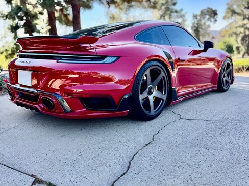 Used 2022 Porsche 911 Turbo S image 19