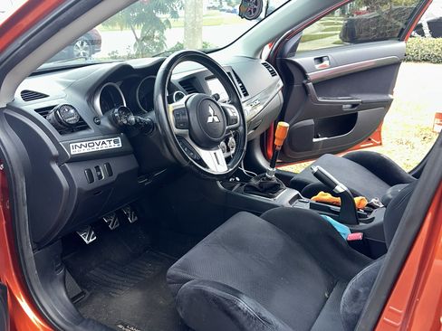 Used 2010 Mitsubishi Lancer Evolution GSR image 11