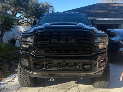 Used 2024 RAM 2500 Limited image 1