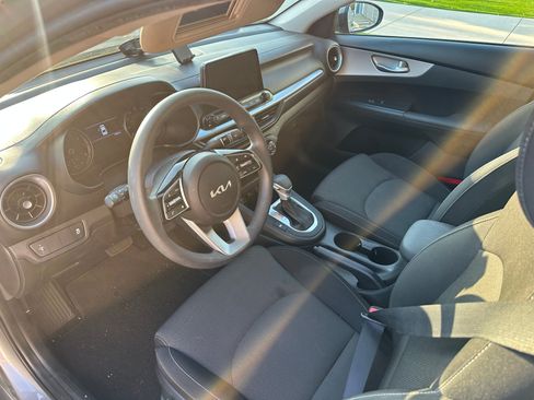 Used 2023 Kia Forte LXS FWD image 17