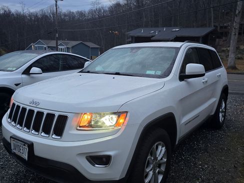 Used 2016 Jeep Grand Cherokee Laredo w/ Quick Order Package 23E image 21