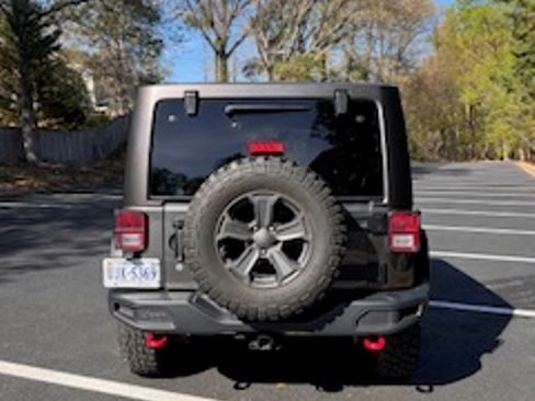 Used 2017 Jeep Wrangler Unlimited Rubicon image 6