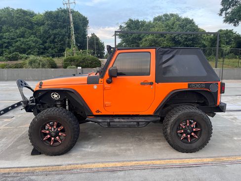 Used 2012 Jeep Wrangler Sport AWD/4WD image 2