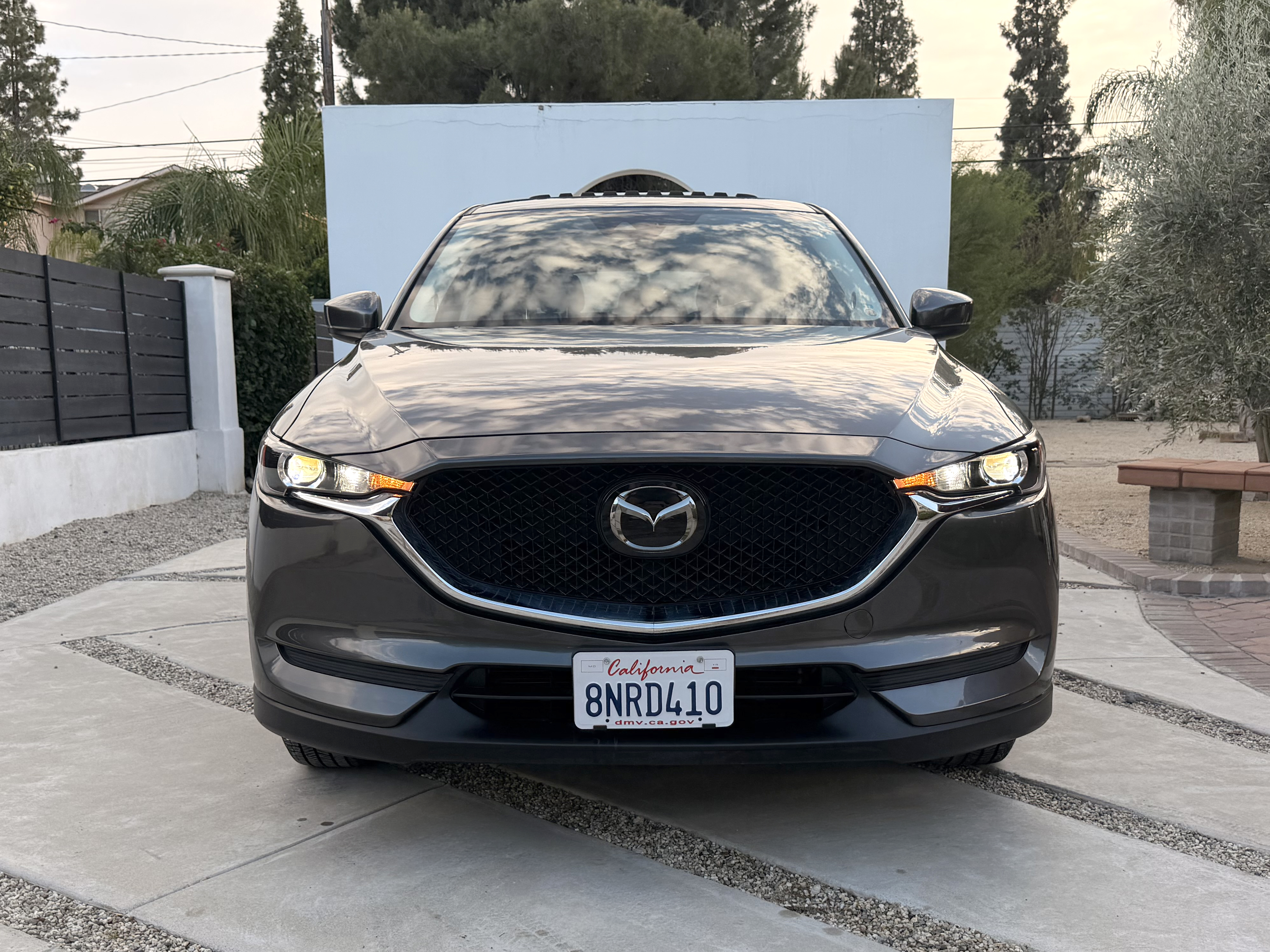 Used 2019 MAZDA CX-5 Touring FWD image 1