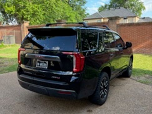 Used 2022 GMC Yukon AT4 image 4
